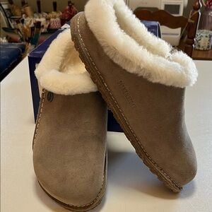 Birkenstock Women's Suede narrow size 39